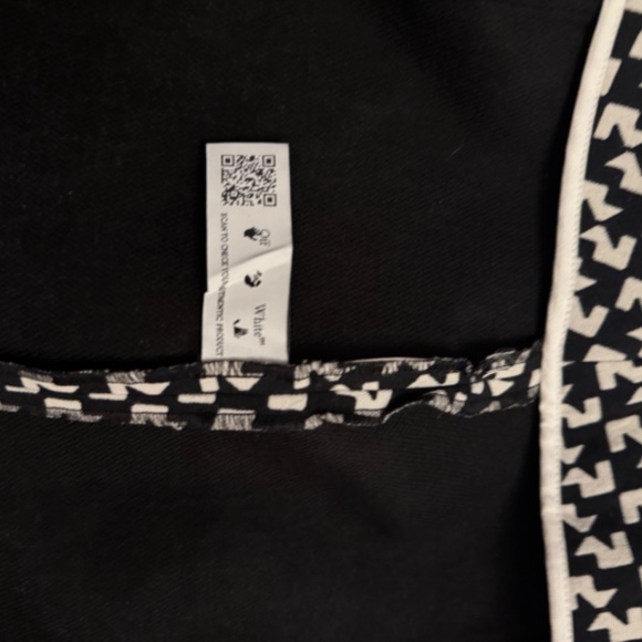 Off-White c/o Virgil Abloh Women's Black Ladies Abstract-Print Wrap Skirt, - Picture 6 of 6